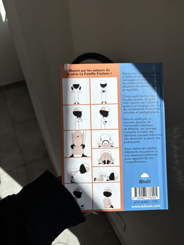 LA SALAT ET LES ABLUTIONS MINI GUIDE ILLUSTRÉ - VERSION GARÇONS (édition Bdouin) – Image 2