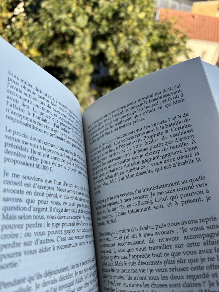 VIVRE AVEC LE QUR’AN. UN CHEMIN D’UN AN VERS L’AMOUR DES PAROLES D’ALLAH - Aliyah Umm Raiyaan (éditions muslicity) – Image 3